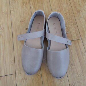 Sevilla Smith Catu in Grey size 37 NWOB